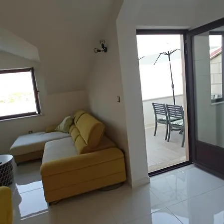Apartment Rooftop